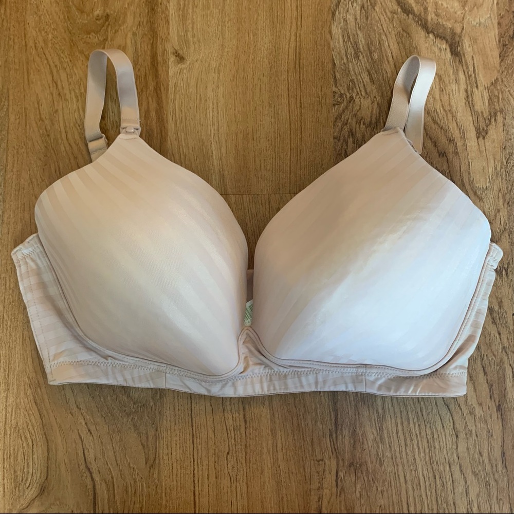 Motherhood Maternity Nursing Bra Size 40E